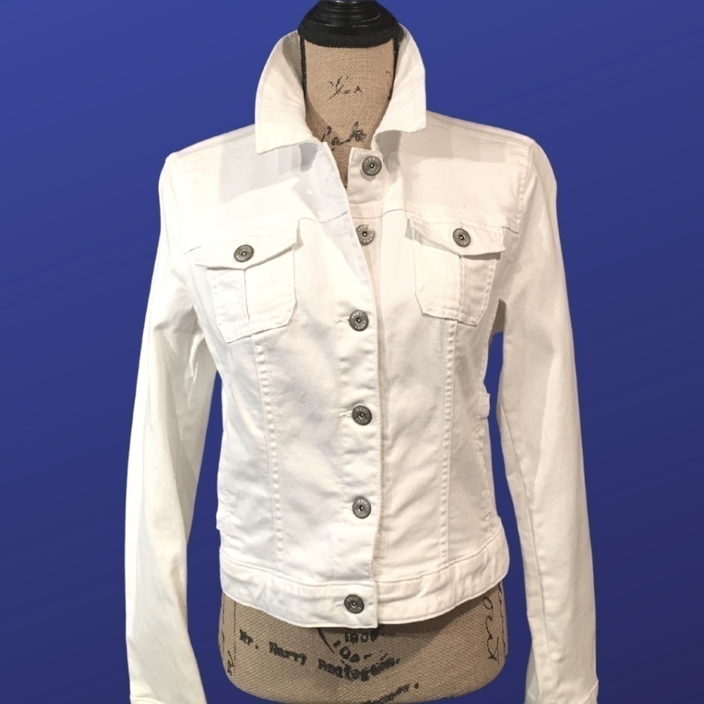 ELLE Jean Jacket, Long Sleeves, WHITE, Women's Size Medium, NWOT